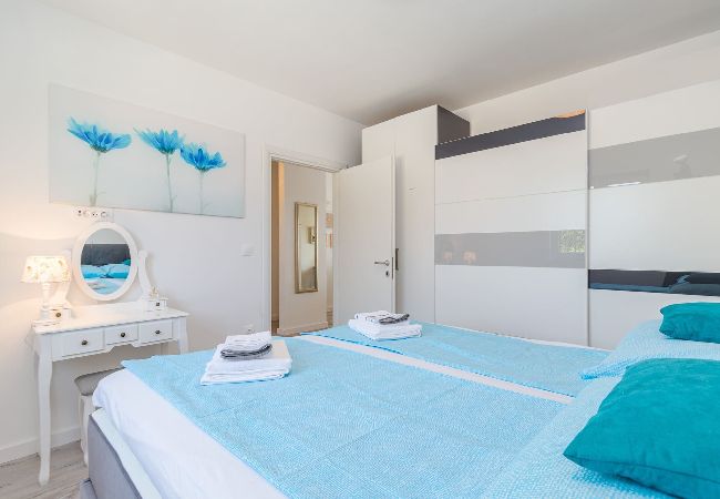 Ferienwohnung in Medulin - Pool-Apartment Sax mit Meerblick (privater Pool) Ferienwohnung in Medulin - Pool-Apartment Sax mit Meerblick (privater Pool)