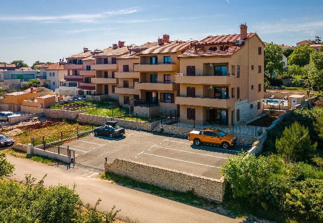 Ferienwohnung in Ližnjan - Modernes Apartment, Pool, Balkon – Cesare 3 Ferienwohnung in Ližnjan - Modernes Apartment, Pool, Balkon – Cesare 3