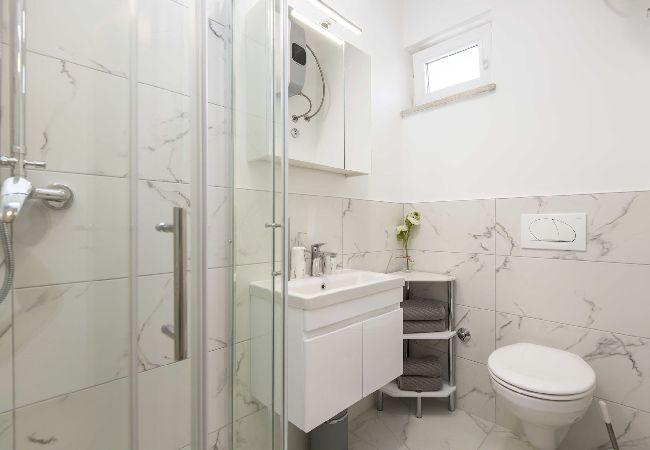 Ferienwohnung in Ripenda Verbanci - Pool mit schöne Blick auf die Natur – FeWo Mirna Ferienwohnung in Ripenda Verbanci - Pool mit schöne Blick auf die Natur – FeWo Mirna