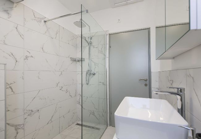 Ferienwohnung in Ripenda Verbanci - Pool mit schöne Blick auf die Natur – FeWo Mirna Ferienwohnung in Ripenda Verbanci - Pool mit schöne Blick auf die Natur – FeWo Mirna