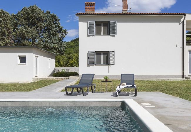 Ferienwohnung in Ripenda Verbanci - Pool mit schöne Blick auf die Natur – FeWo Mirna Ferienwohnung in Ripenda Verbanci - Pool mit schöne Blick auf die Natur – FeWo Mirna