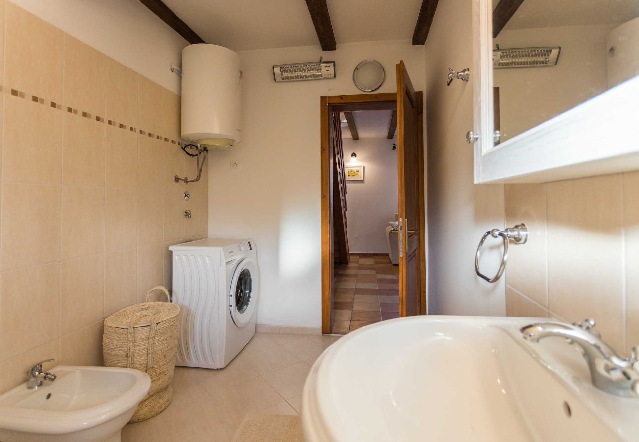 Ferienhaus in Pješčana uvala - Naturoase, Whirlpool, Fahrräder - Casa Vala Romana