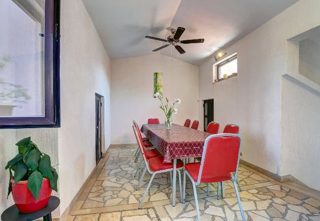 Studio in Valbandon - Entspannendes Studio mit Terrasse – Kajfes A3 Studio in Valbandon - Entspannendes Studio mit Terrasse – Kajfes A3