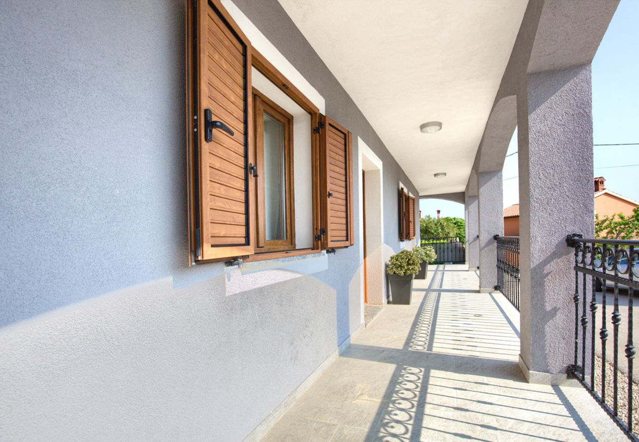 Ferienhaus in Loborika - Ferienhaus Ulika mit Privatem Pool