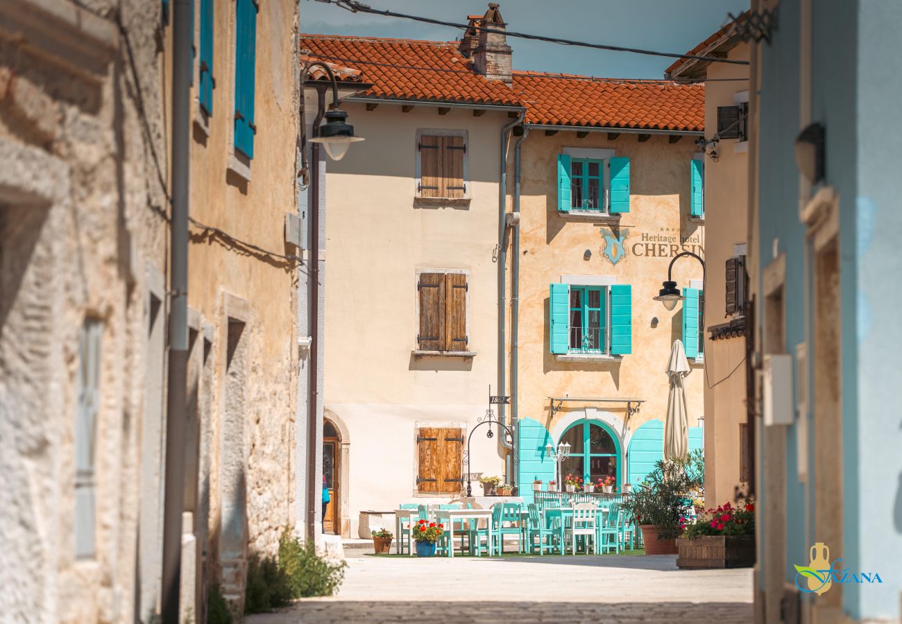 Ferienwohnung in Pula - Apartment Denis mit Terrasse und schönem Garten