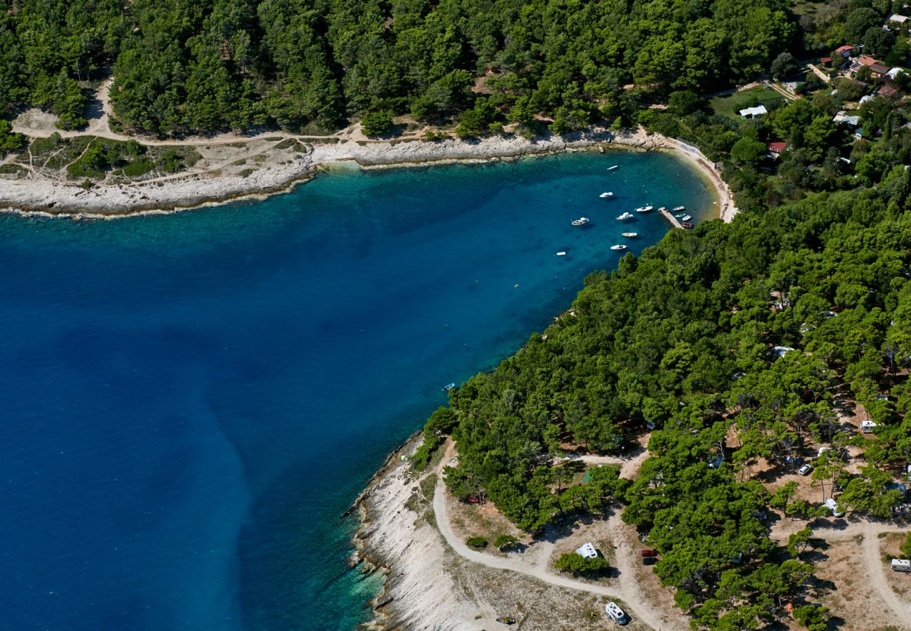 Ferienwohnung in Premantura - Villa Frida - Apartment Lavender with Balcony