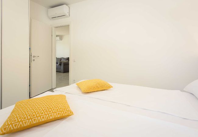 Ferienwohnung in Premantura - Villa Frida - Apartment S2 mit Terasse Ferienwohnung in Premantura - Villa Frida - Apartment S2 mit Terasse