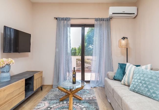 Ferienwohnung in Fažana - Marceta Apartment 1 - Pool und großer Garten Ferienwohnung in Fažana - Marceta Apartment 1 - Pool und großer Garten