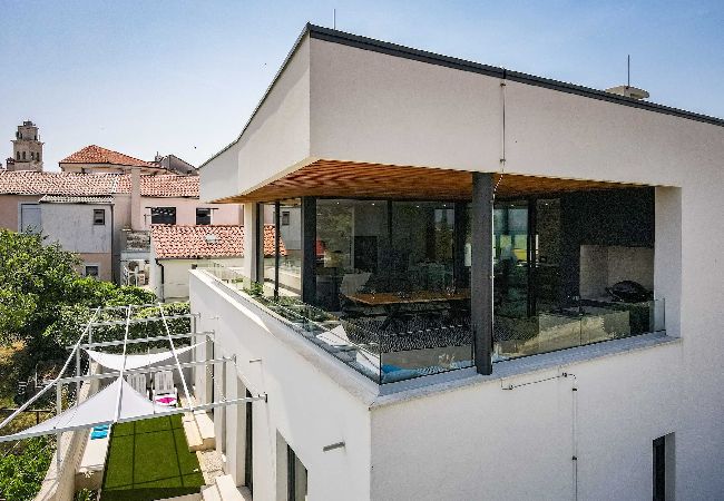 Villa in Premantura - Villa Olala – Herrlicher Meerblick und Pool Villa in Premantura - Villa Olala – Herrlicher Meerblick und Pool