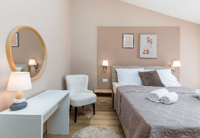 Ferienwohnung in Fažana - Marceta Apartment 3 - Pool und großer Garten Ferienwohnung in Fažana - Marceta Apartment 3 - Pool und großer Garten