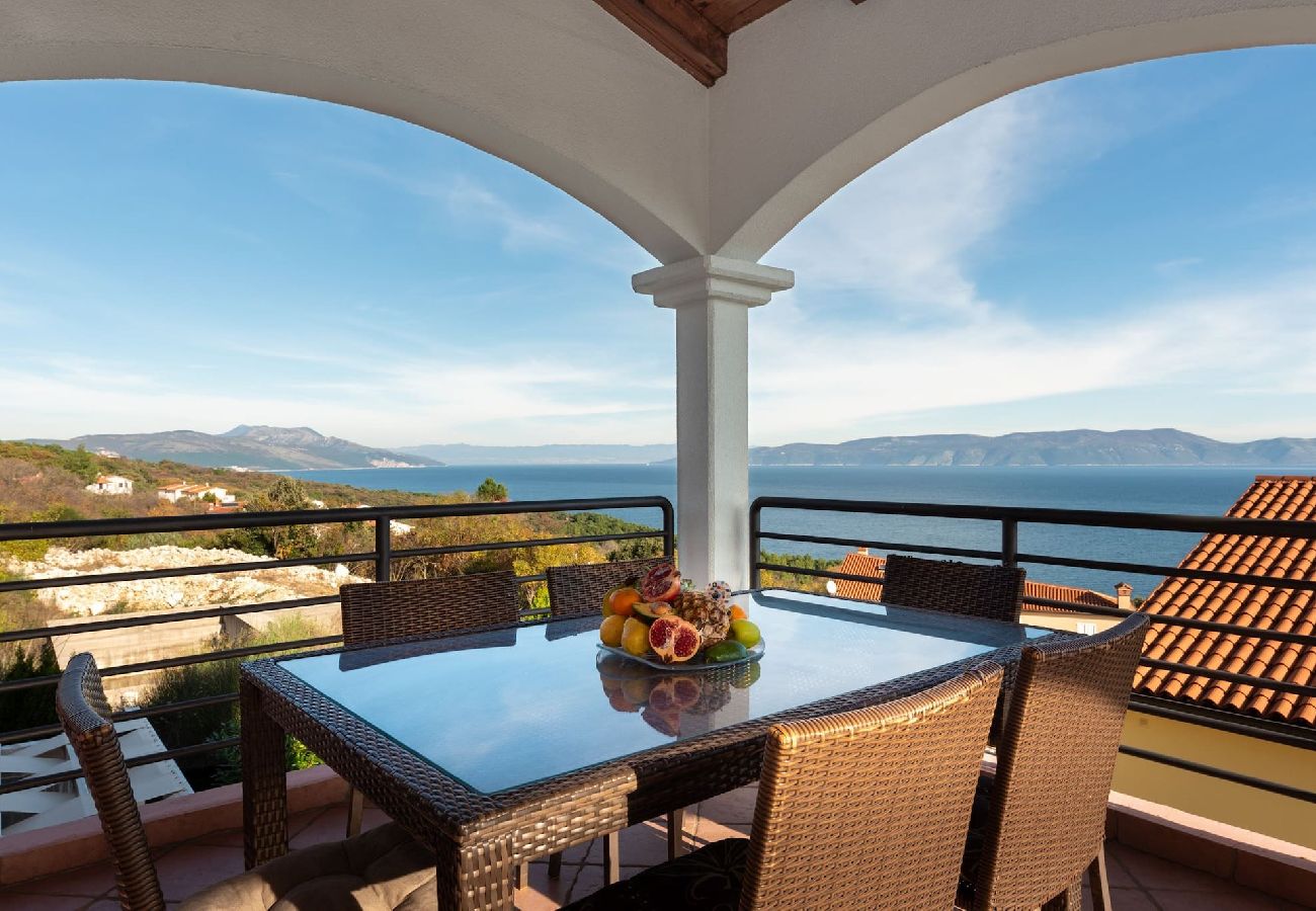 Ferienhaus in Ravni - Herrlicher Meerblick - Ferienhaus Alis