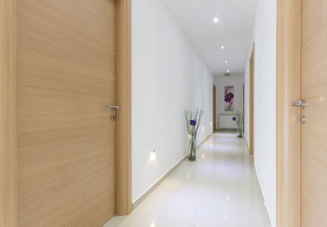 Villa in Pula - Villa Relax – Pool, Sauna, Fitness, Whirlpool Villa in Pula - Villa Relax – Pool, Sauna, Fitness, Whirlpool