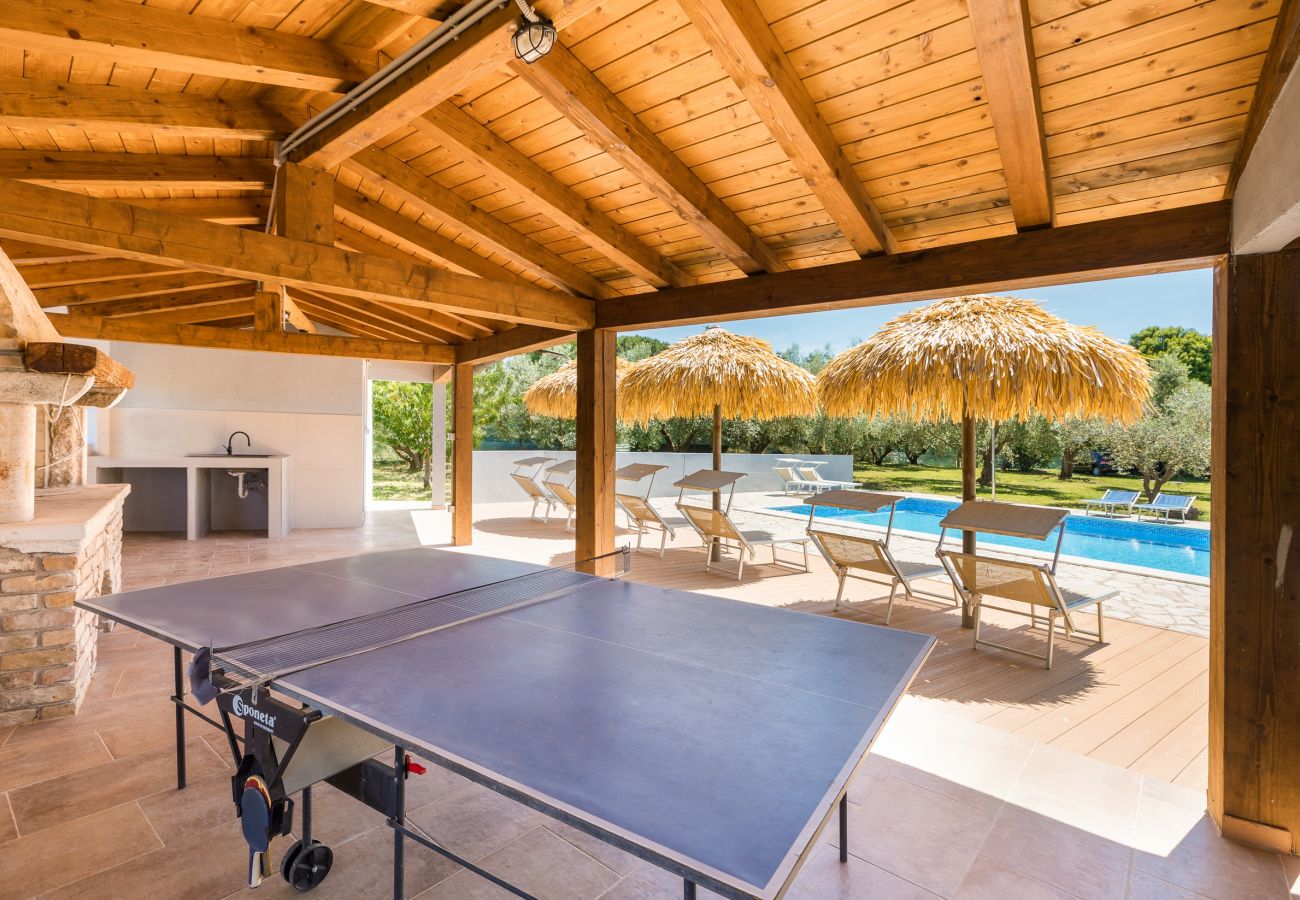 Zimmeranmietung in Fažana - Doppelzimmer Marceta - Pool und großer Garten