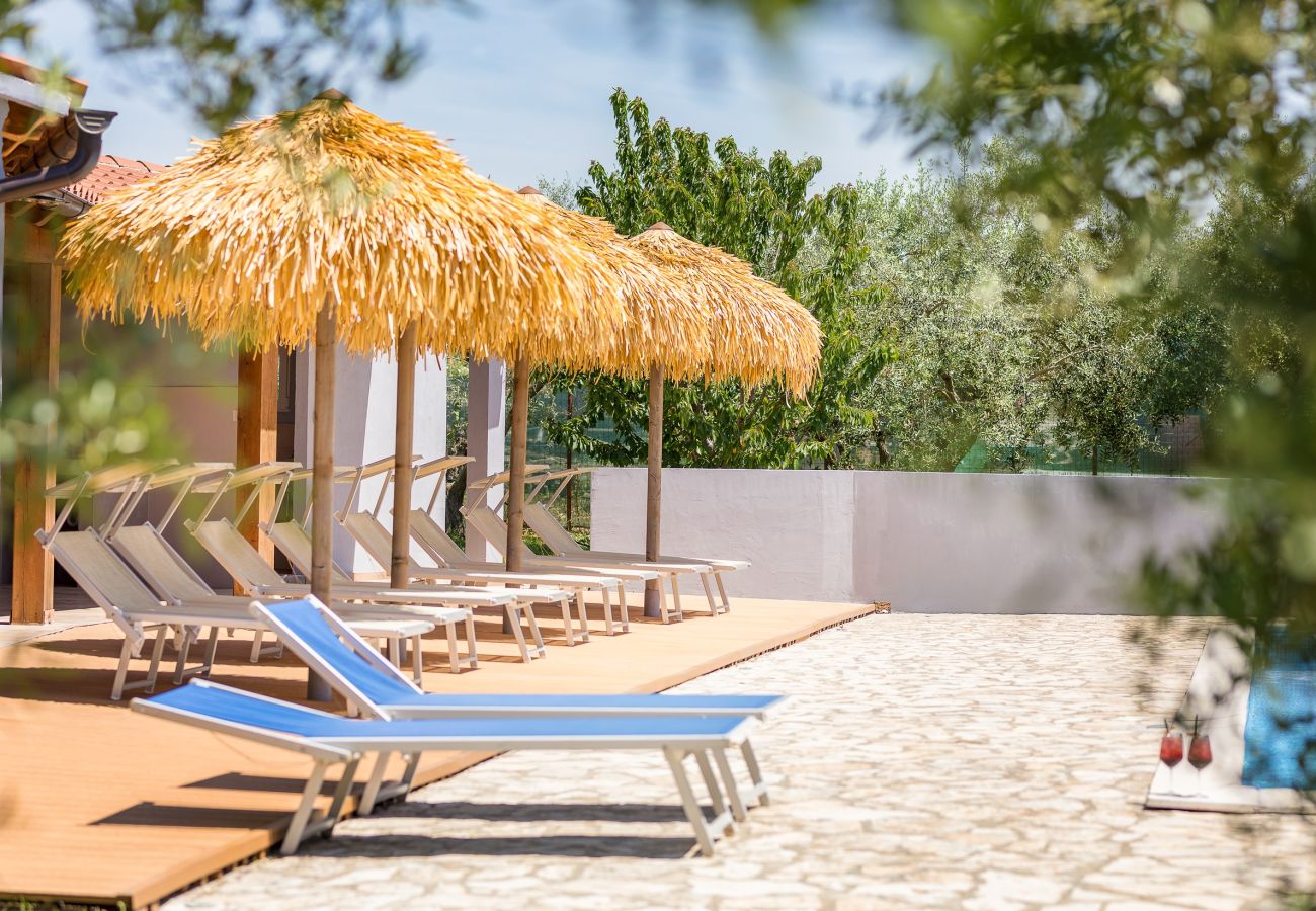 Zimmeranmietung in Fažana - Doppelzimmer Marceta - Pool und großer Garten