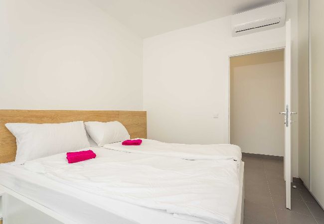 Ferienwohnung in Premantura - Villa Frida - Apartment Oleander mit Balkon Ferienwohnung in Premantura - Villa Frida - Apartment Oleander mit Balkon