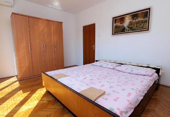 Ferienwohnung in Pula - Gortan-Bucht – 100 m vom Strand – Mare A1 Ferienwohnung in Pula - Gortan-Bucht – 100 m vom Strand – Mare A1