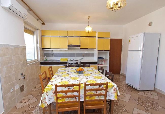 Ferienwohnung in Pula - Gortan-Bucht – 100 m vom Strand – Mare A1 Ferienwohnung in Pula - Gortan-Bucht – 100 m vom Strand – Mare A1