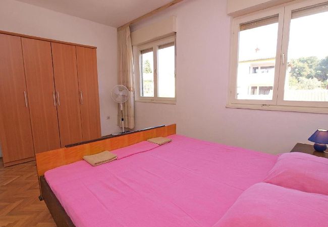 Ferienwohnung in Pula - Gortan-Bucht – 100 m vom Strand – Mare A1 Ferienwohnung in Pula - Gortan-Bucht – 100 m vom Strand – Mare A1