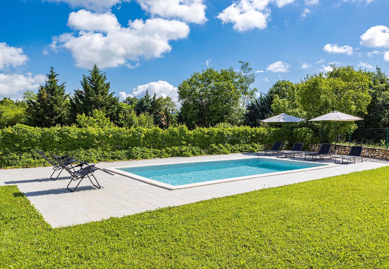 Villa in Nedešcina - Steinjuwel - Villa Katarina mit privatem Pool