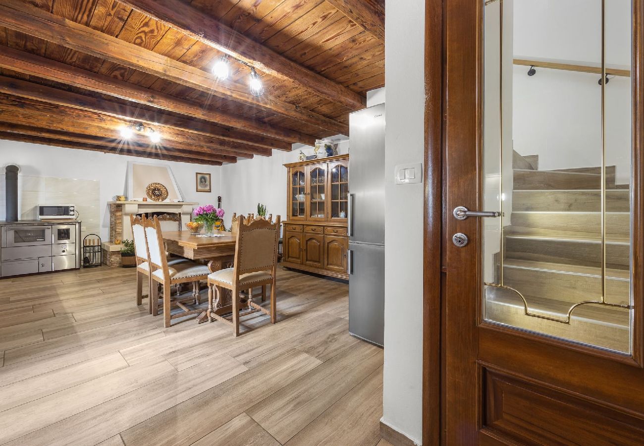 Villa in Nedešcina - Steinjuwel - Villa Katarina mit privatem Pool