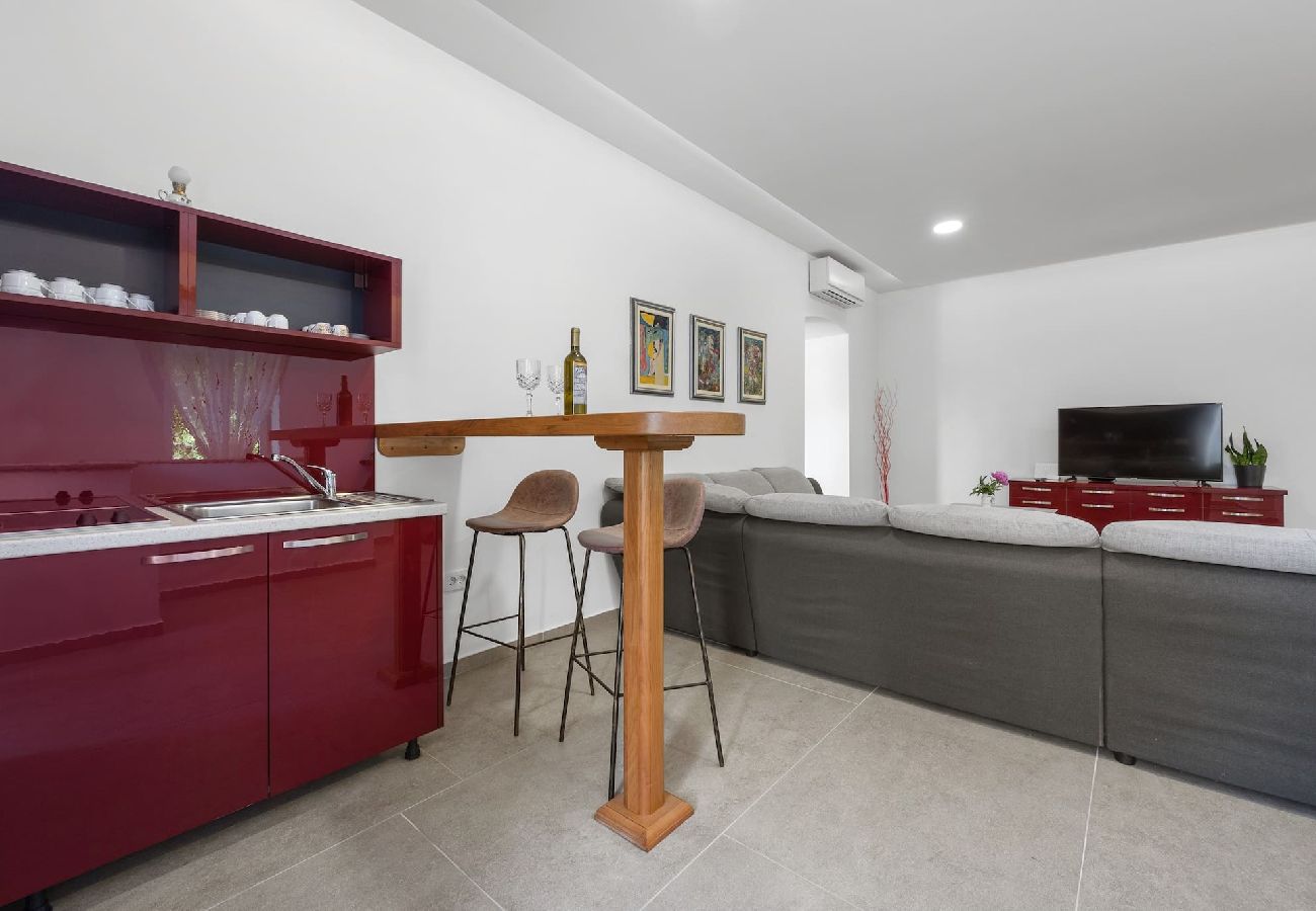 Villa in Nedešcina - Steinjuwel - Villa Katarina mit privatem Pool