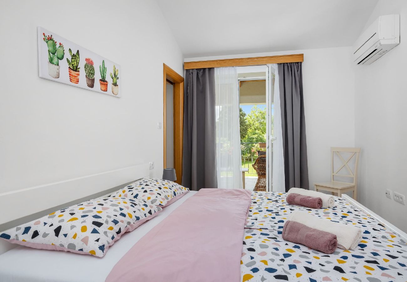 Villa in Nedešcina - Steinjuwel - Villa Katarina mit privatem Pool