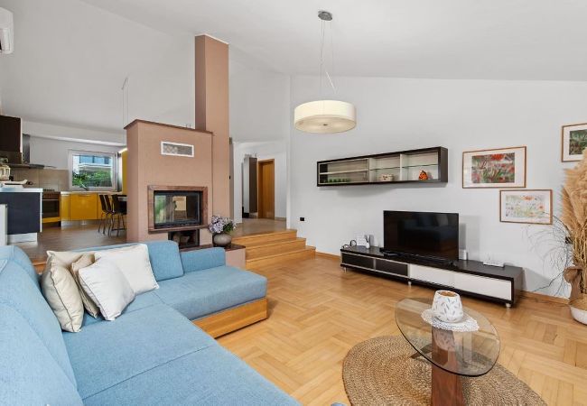 Villa in Vintijan - Villa Vintiana – Privater Pool, sechs Schlafzimmer Villa in Vintijan - Villa Vintiana – Privater Pool, sechs Schlafzimmer