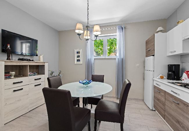 Ferienwohnung in Rabac - Lady M White – Balkon und Meerblick Ferienwohnung in Rabac - Lady M White – Balkon und Meerblick