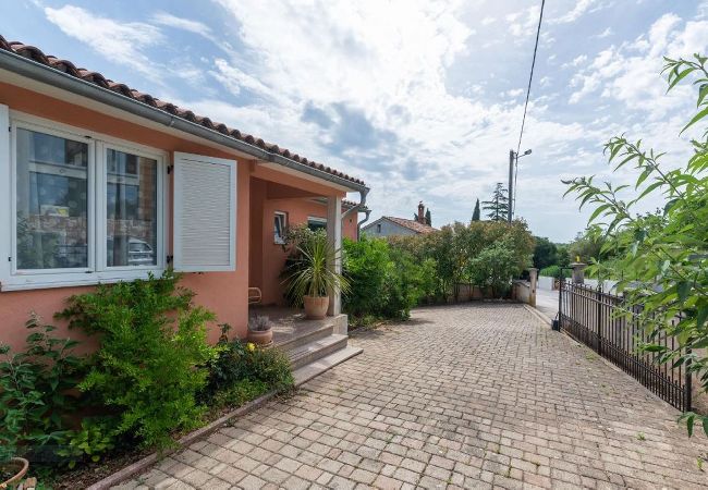 Ferienwohnung in Vintijan - Villa Vintiana – Pool, 2 Schlafzimmer Ferienwohnung in Vintijan - Villa Vintiana – Pool, 2 Schlafzimmer