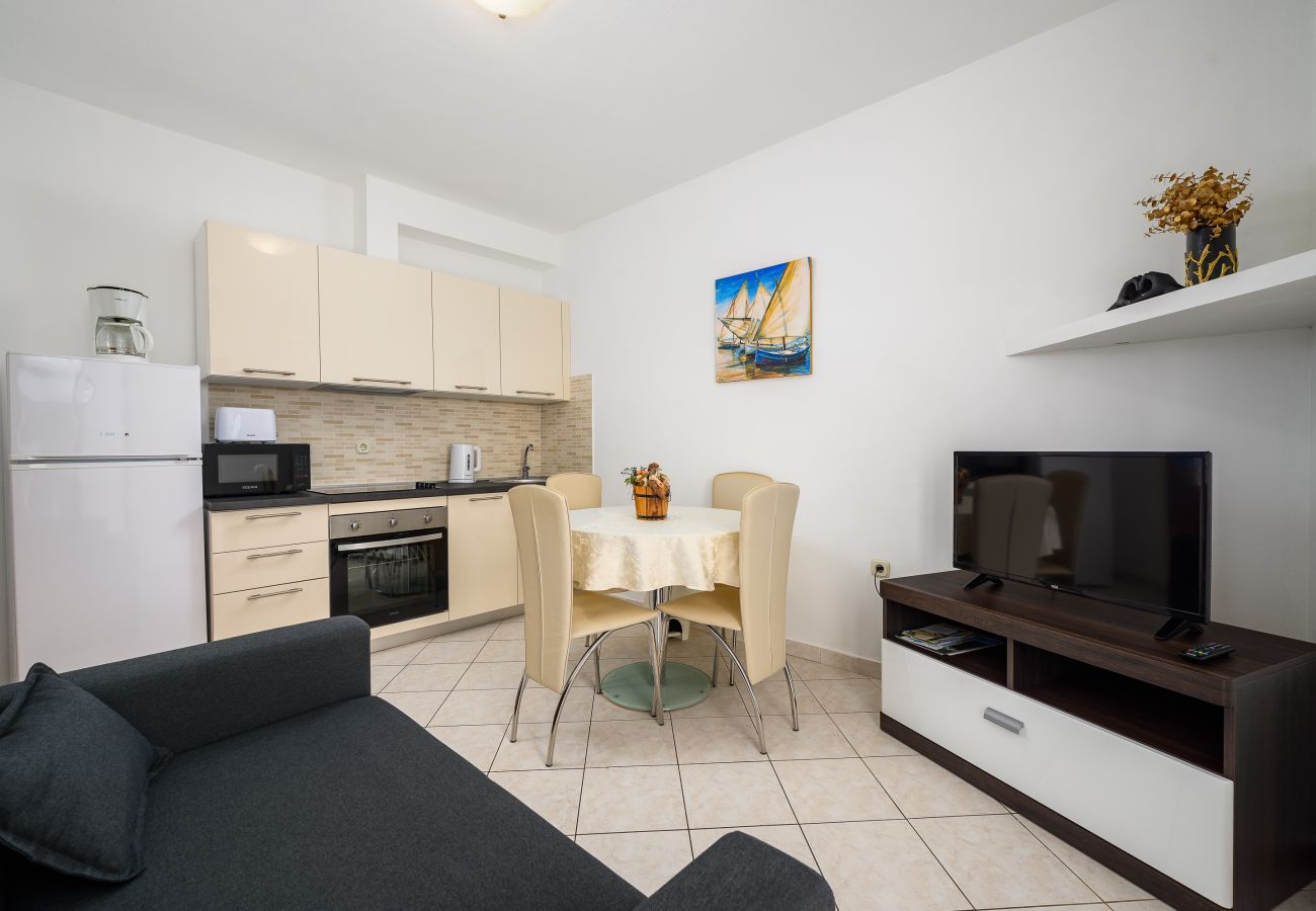 Ferienwohnung in Drenje - Entspannendes FeWo - Pool, Sauna, Whirlpool 2