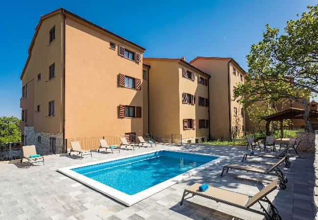 Ferienwohnung in Ližnjan - Modernes FeWo, Pool, Meerblick – Cesare 5 Ferienwohnung in Ližnjan - Modernes FeWo, Pool, Meerblick – Cesare 5