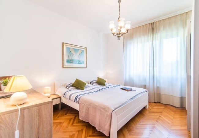 Ferienwohnung in Medulin - Villa Amalija-Apartment Amy mit Meerblick Ferienwohnung in Medulin - Villa Amalija-Apartment Amy mit Meerblick