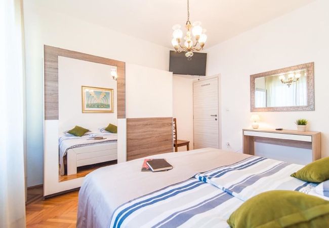 Ferienwohnung in Medulin - Villa Amalija-Apartment Amy mit Meerblick Ferienwohnung in Medulin - Villa Amalija-Apartment Amy mit Meerblick