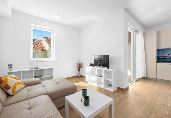 Ferienwohnung in Cres - Ferienwohnung Klara Ferienwohnung in Cres - Ferienwohnung Klara