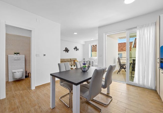 Ferienwohnung in Cres - Ferienwohnung Klara Ferienwohnung in Cres - Ferienwohnung Klara