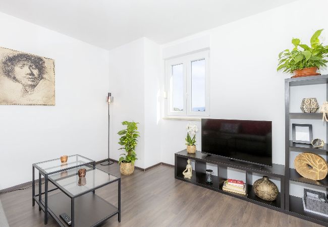 Ferienwohnung in Sveta Marina - Rotes Haus Sv. Marina - Apartment mit Meerblick 1 Ferienwohnung in Sveta Marina - Rotes Haus Sv. Marina - Apartment mit Meerblick 1
