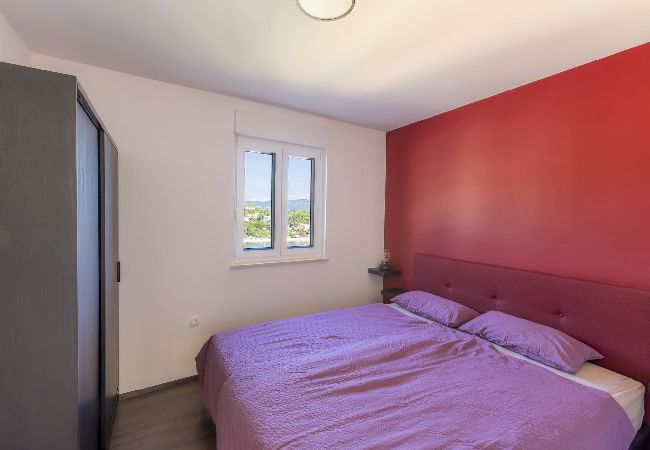 Ferienwohnung in Sveta Marina - Rotes Haus Sv. Marina - Apartment mit Meerblick 1 Ferienwohnung in Sveta Marina - Rotes Haus Sv. Marina - Apartment mit Meerblick 1