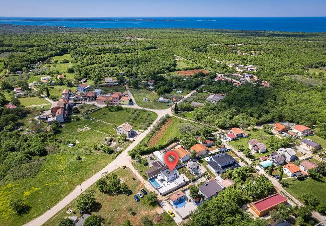 Villa in Gajana - Villa Marsel (4+2) - Privater Pool und Whirlpool Villa in Gajana - Villa Marsel (4+2) - Privater Pool und Whirlpool