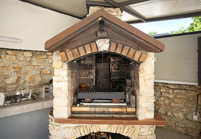 Villa in Gajana - Villa Marsel (4+2) - Privater Pool und Whirlpool Villa in Gajana - Villa Marsel (4+2) - Privater Pool und Whirlpool