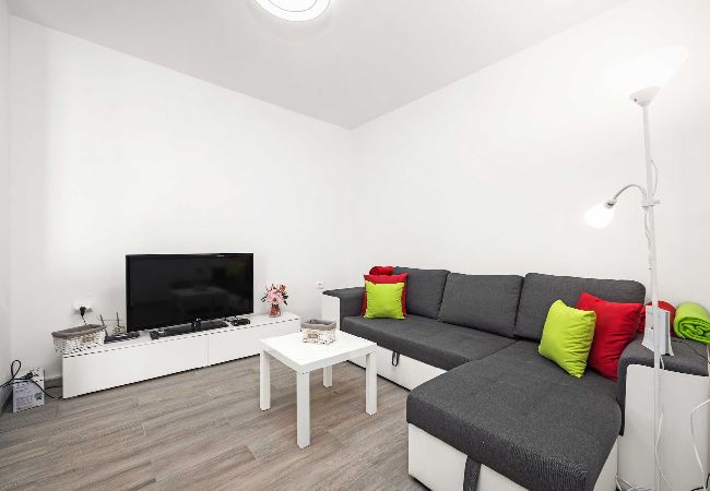 Villa in Gajana - Villa Marsel (4+2) - Privater Pool und Whirlpool Villa in Gajana - Villa Marsel (4+2) - Privater Pool und Whirlpool