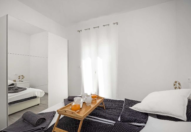 Villa in Gajana - Villa Marsel (4+2) - Privater Pool und Whirlpool Villa in Gajana - Villa Marsel (4+2) - Privater Pool und Whirlpool