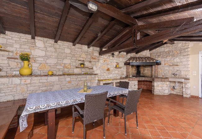 Villa in Premantura - Villa Beauty mit privatem Pool Villa in Premantura - Villa Beauty mit privatem Pool