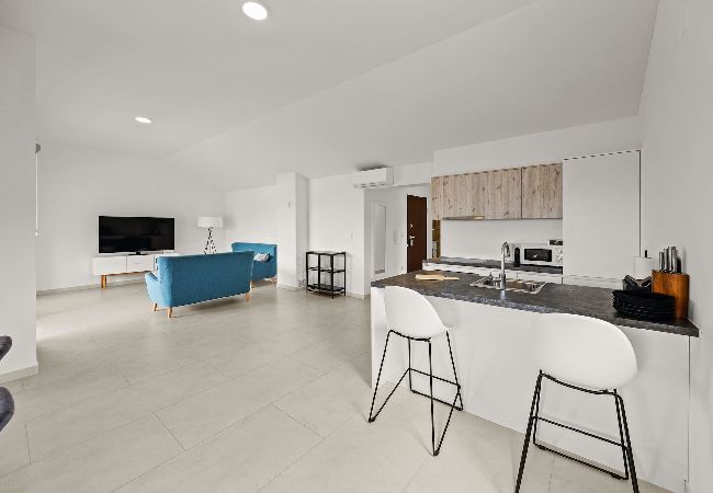 Ferienwohnung in Cres - Bezaubernde Sommerwohnung mit Meerblick Ferienwohnung in Cres - Bezaubernde Sommerwohnung mit Meerblick