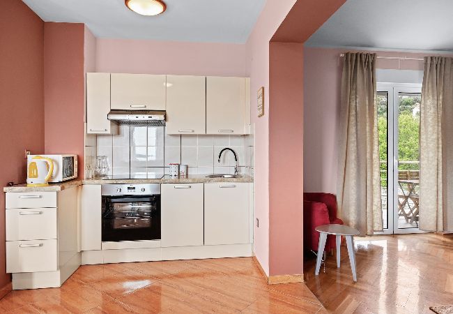 Ferienwohnung in Kampor - Familien FeWo Lavanda (Neda) – Meerblick, Insel Rab Ferienwohnung in Kampor - Familien FeWo Lavanda (Neda) – Meerblick, Insel Rab