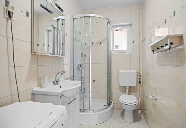 Ferienwohnung in Kampor - Familien FeWo Lavanda (Neda) – Meerblick, Insel Rab Ferienwohnung in Kampor - Familien FeWo Lavanda (Neda) – Meerblick, Insel Rab