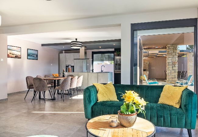 Villa in Pula - Entspannende Villa Philippo mit privatem Pool Villa in Pula - Entspannende Villa Philippo mit privatem Pool