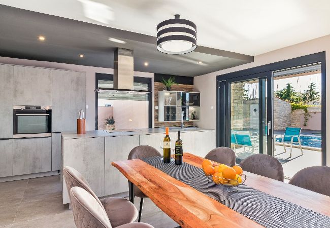 Villa in Pula - Entspannende Villa Philippo mit privatem Pool Villa in Pula - Entspannende Villa Philippo mit privatem Pool