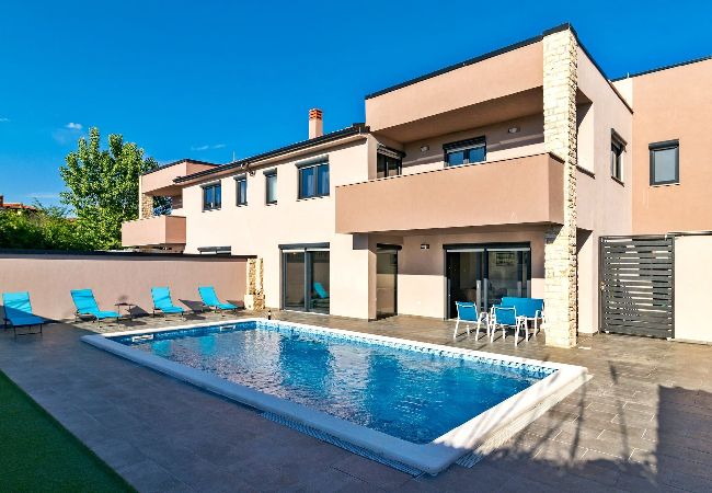 Villa in Pula - Entspannende Villa Philippo mit privatem Pool Villa in Pula - Entspannende Villa Philippo mit privatem Pool