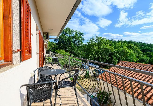 Ferienwohnung in Markoci - Ihr Urlaub in der Natur mit privatem Pool - Lara Ferienwohnung in Markoci - Ihr Urlaub in der Natur mit privatem Pool - Lara