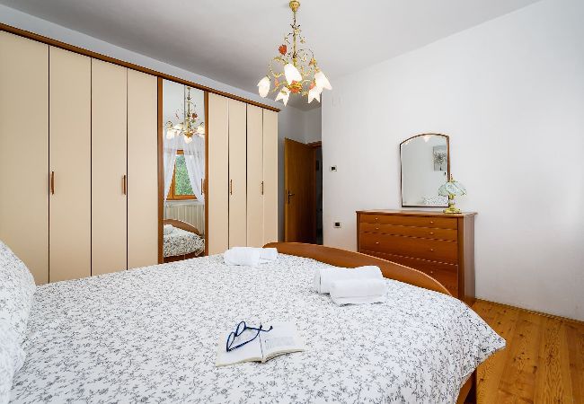 Ferienwohnung in Markoci - Ihr Urlaub in der Natur mit privatem Pool - Lara Ferienwohnung in Markoci - Ihr Urlaub in der Natur mit privatem Pool - Lara